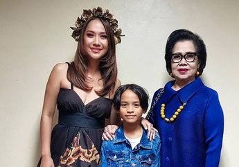 Tampak Sudah Ikhlas Atas Kepergian Sang Ayah, Noah Sinclair Semangat Mengaji di Tengah Virus Corona
