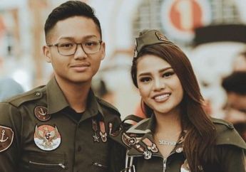 Mengaku belum Siap Ditinggal Menikah Kakaknya, Azriel Hermansyah Ungkapkan Alasannya yang Membuat Aurel Terharu dan Langsung Memeluknya