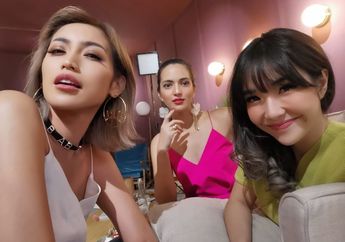 Disebut Pamer Aurat, Penampilan Seksi Trio Hot Mom Jessica Iskandar, Nia Ramadhani Hingga Gisel saat Pakai Baju Tidur Bikin Salfok Netizen