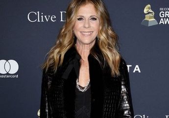 Hibur Mereka yang Mengkarantina Diri Lantaran Kasus Covid-19, Rita Wilson Buat Playlist Lagu!