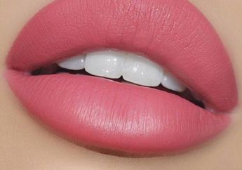 Cewek Wajib Tahu, Ini 5 Cara Mudah Buat Semua Lipstik Transferproof!