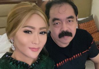 Diajak Inul Daratista Main TikTok, Adam Suseno Ngesot di Lantai Sambil Kejang-kejang, Inul: Belajar Jadi Istri Durhaka