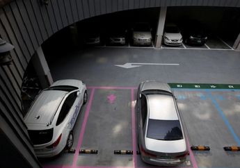 Buat Newbie, Ini yang Harus Dilakukan Saat Parkir Mobil Matik
