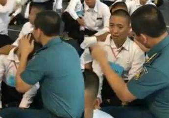 Viral Video Calon Marinir Nangis Sesenggukan Sambil Ditenangkan Kalapetal Gatot Hariyanto, Air Matanya Tak Berhenti Berlinang Begitu Dengar Kematian Ibunya Tepat di Hari Keluluasan Anggota TNI AL
