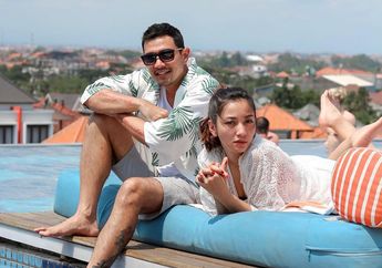 Dandan Bak Cinderella hingga Pakai Gaun Pesta Saat Pergi Ke Supermarket, Hesti Purwadinata Akui Tak Mau Bajunya Nganggur Rumah, Netizen: Anda Memang Manusia Langka, Saya Suka