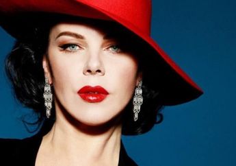 Bintang Film Home Alone Debi Mazar Positif Terinfeksi Virus Corona, Alami Demam Tinggi hingga 39 Derajat Celcius
