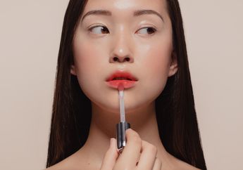 3 Lip Tint Lokal di Bawah 50 Ribu yang Anti Bikin Bibir Kering!