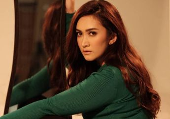 Tak Jago Bahasa Inggris, Nafa Urbach Serahkan Anak Semata Wayangnya ke Mantan Suami: Aku Enggak Bisa Ajarin Mikha Soalnya!