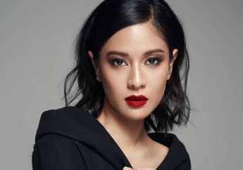 Miliki Segudang Prestasi Namun Tetap Tampil Sederhana, Dian Sastro Kepergok Tenteng Tas Seharga Ratusan Juta Rupiah