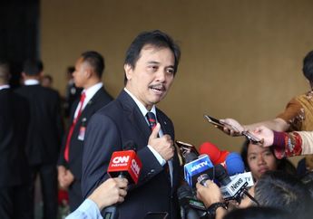 Miliki 50 Unit Mobil di Garasi Mewahnya, Bentuk Fasad Rumah Roy Suryo Kian Jadi Perdebatan di Sosial Media, Banyak Amat Parabolanya?