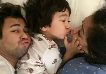 Nagita Slavina dan Istri Wendy Cagur Bercucuran Air Mata kala Raffi Ahmad Bongkar Alasannya Mengajak Rafathar Liburan ke Luar Negeri: Yah Dia Nangis, jadi Ikutan juga Gue