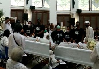 Sambil Gendong Sang Buah Hati, Mutia Ayu Terus Berdiri di Samping Peti Glenn Fredly Sambil Menangis