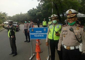 Jelang Aturan PSBB Jabar, di Depok nggak Hanya Fly Over UI yang Dijaga Polisi