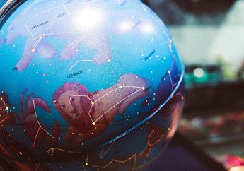 Terhalang Social Distancing, 3 Zodiak Ini Punya Cara Seru untuk Tetap Berkencan dengan Pasangannya