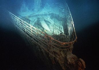 Korban Selamat Kapal Titanic Bilang Gunung Es Bukan Penyebab Kapal Tenggelam