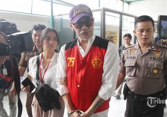 Sehabis Roy Kiyoshi Tertangkap Mbah Mijan Pernah Kena Semprot Netizen Sehabis Ungkap Firasatnya Soal Ada Artis Diciduk Karena Narkoba, Kini Aktor DS Dicokok Polisi