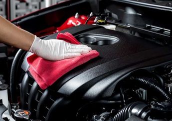 Di Rumah Aja, Sekali-kali Bersihin Ruang Mesin dan Kolong Mobil Dengan Tips Gampang Ini Yuk