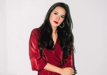 Niat Hati Kasih Kejutan Sambil Nyanyi untuk 32 RSUD, Raisa Malah Nangis Dengar Curhatan Pilu Tenaga Medis Hadapi Wabah Covid-19 : Aku Bener-bener Terharu Banget