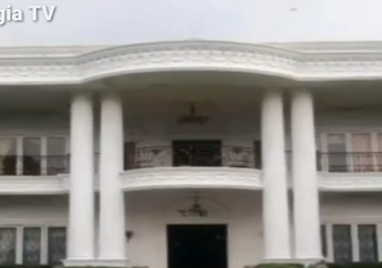 Rumah Mewah yang Sering Nongol di Sinetron Ini Dibanderol Harga Jual Senilai Rp 30 Miliar, Tak Disangka Fasilitasnya Serba Glamor Hingga Nilai Sewanya Tak Kalah Fantastis!