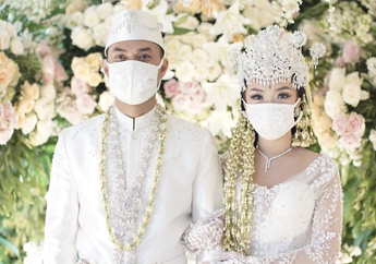 Dipanggil Berkali-kali Tak Juga Menoleh, Pengusaha Tajir Ini Kaget Bukan Kepalang Waktu Pergoki Sang Biduan Dangdut Lihat Tayangan Video di HPnya: Tontonan Khusus Orang Dewasa?
