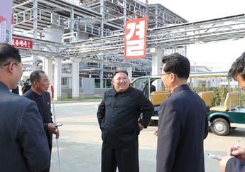 Warganya Sudah Panik Belanja karena Disangka Sudah Meninggal, Kim Jong Un Akhirnya Muncul dengan Senyum Merekah