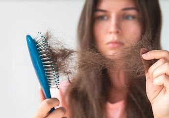Ladies Pemilik Rambut Panjang, Pilihan Hair Tonic Ini Untuk Atasi Rambut Rontok