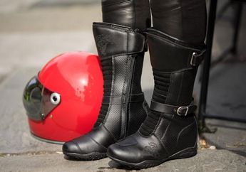Ngabuburit di Rumah Aja, Sepatu Riding Bahan Kulit Abis Kehujanan Jangan Langsung Dijemur