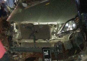 Mobil Ringsek Tabrak Gapura di Ungaran, Pengemudi Mabuk Tewaskan 3 Orang Seketika