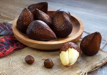 Jangan Dulu Dibuang! Rebusan Air Kulit Salak Ternyata Ampuh Jadi Obat Alami Diabetes! Intip Cara Buatnya