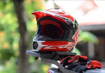 Ngabuburit Di Rumah Aja, Dipakai Tiap Hari Begini Loh Cara Rawat Helm Kesayangan Ala Honda