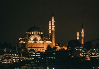 5 Amalan Doa yang Dilakukan Nabi Muhammad Saat Bulan Suci, Bisa Diamalkan di Sepuluh Malam Terakhir Ramadhan