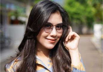 Narsis Foto Selfie Sendirian Tanpa Suami dan Bayi Kembarnya, Syahnaz Sadiqah Malah Disebut Netizen Mirip Ayu Ting Ting!