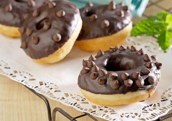 Resep Donat Cokelat Enak, Camilan Spesial yang Bisa Dibuat Oleh Pemula Sekalipun