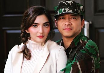 Tampil Kompak dengan Balutan Baju Muslim Serba Pink di Penghujung Ramadhan, Penampilan Anang Hermansyah Justru Jadi Sorotan Netizen: Mas Anang Kok Makin Ganteng ya?