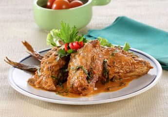 Resep Bandeng Masak Daun Mangkokan Enak, Sajian Berkuah Santan yang Menggiurkan