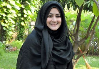 Dikenal Berhati Bak Malaikat, Nyatanya Umi Pipik Pernah Beri Komentar Pedas pada Artis Perempuan Ini Hingga Menyebut Gila Harta!