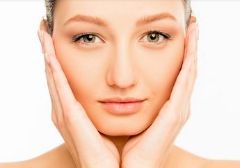 Lebaran Cantik, Pemilik Kulit Wajah Sensitif Perhatikan 3 Hal Ini Sebelum Beli Produk Skincare