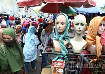 H-5 Lebaran, Tengok Padatnya Pasar Tanah Abang yang Berada di Zona Merah Covid-19, 'Pembeli yang Datang Itu Penyebabnya'