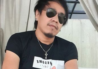 Sosoknya Hilang Bak Ditelan Bumi, Begini Kabar Vokalis Band Radja Sekarang, Penampilannya Tanpa Kacamata Hitam Sukses Bikin Pangling!