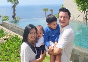 Masak Bareng Putra Sulung Selama Masa Pandemi, Titi Kamal: Semakin Bersemangat Berkarya di Rumah Aja!
