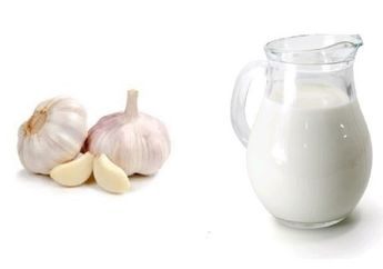 Pantas Disuruh Mertua Minum Susu Dicampur Bawang Putih Sebelum Tidur, Siap-siap Saja Ranjang Berbunyi Sampai Pagi
