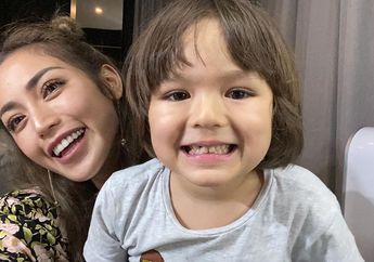 Ajari Anak Hargai Perbedaan dan Toleransi, Ini yang Dilakukan Jessica Iskandar dan Richard Kyle Isi #FamilyQuality Bareng El Barack