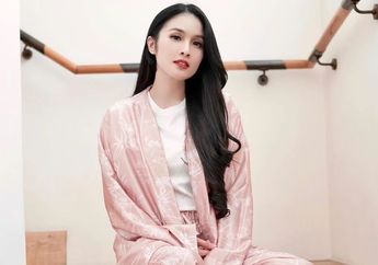 Biasa Hidup Bak Tuan Putri yang Hidup di Istana Mewah, Sandra Dewi Terlihat Heboh Sendiri saat Gunakan Kompor untuk Pertama Kalinya: Jangan Dijudge Ya!