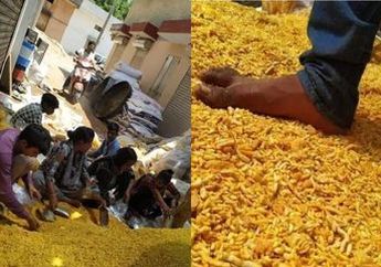 Menjijikkan, Makanan Sejuta Umat Ini Terinjak-injak Sebelum Dibungkus dan Dijual Bebas di Pasaran, Lihat Proses Pembuatan dan Pengemasannya yang Bikin Mual
