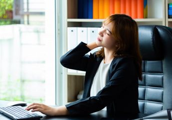 Masih Sering Nyeri saat WFH? Ikuti Tips Peregangan Ini, Dijamin Nyeri Leher dan Lutut Hilang Seketika