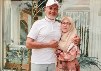 Relakan Anak Gadisnya Dinikahi Duda 45 Tahun Lebih Tua, Inilah Sosok Ibu Mertua Mark Sungkar yang Awet Muda Bak ABG, Parasnya Mampu Curi Perhatian Netizen!