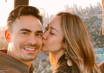 Bikin Netizen Ikut Nangis, Ini Ungkapan Haru BCL untuk Mendiang Ashraf Sinclair saat Jalani Lebaran Pertama Tanpa Sosok sang Suami: Siapa Berpikir Itu Jadi Idul Fitri Terakhir Kita...