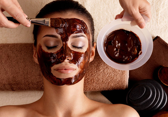 Yuk Buat DIY Masker Kopi Biar Bekas Jerawat Cepat Pudar & Kulit Cerah!
