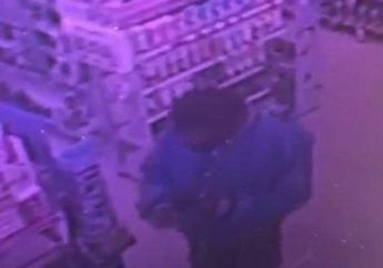 Nelangsa Hidup Keras di Ciputat, Seorang Tuna Wisma Dihajar Massa Setelah Kepergok Curi Susu Seharga Rp 85 Ribu di Minimarket, Polisi Sampai Iba: Kalau Saya di Situ Mah, Saya Ajak Makan di Warteg...