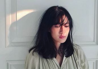 Sudah Berkarir di Dunia Film Sejak Umur 14 Tahun, Artis Cantik Ini Terungkap Milik Usaha Kuliner hingga Mukena, Rumahnya Engga Kalah Bikin Elus Dada!